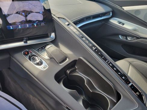 Used 2024 Chevrolet Corvette Stingray Preferred Conv w/ Z51 Performance Package RWD image 26