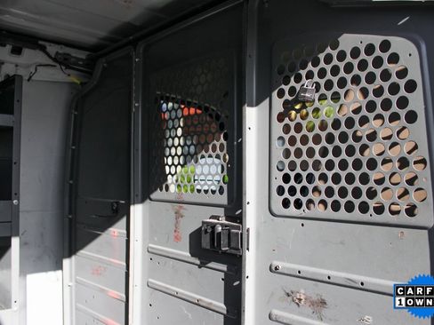 Used 2016 Chevrolet Express 2500 image 25