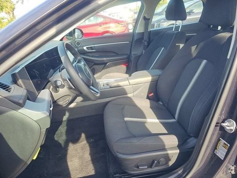 Used 2025 Hyundai Sonata SEL FWD image 6