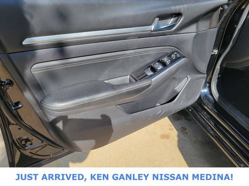 Used 2020 Nissan Altima 2.5 SV AWD/4WD image 15