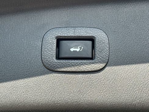 Used 2022 INFINITI QX80 Sensory w/ All-Season Package AWD/4WD image 16