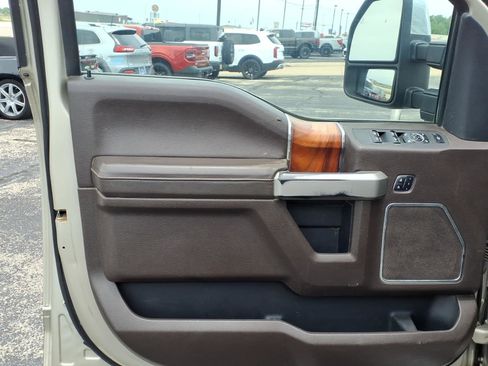Used 2017 Ford F350 King Ranch w/ Tow Technology Bundle AWD/4WD image 8