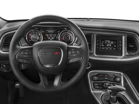 Certified 2016 Dodge Challenger SXT image 7