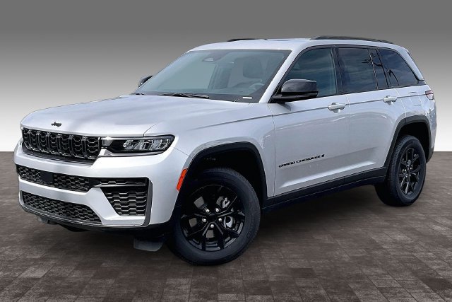 New 2026 Jeep Grand Cherokee Altitude AWD/4WD image 1