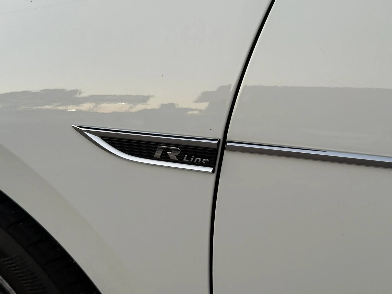 Used 2020 Volkswagen Passat 2.0T R-Line FWD image 9