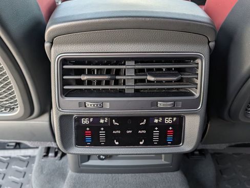 Used 2024 Audi SQ8 Premium Plus image 30
