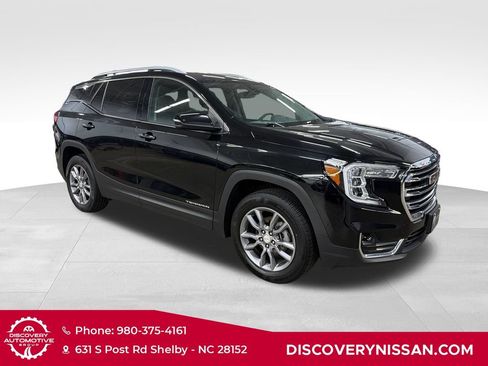 Used 2024 GMC Terrain SLT AWD/4WD image 4
