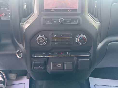 Used 2024 Chevrolet Silverado 1500 Custom AWD/4WD image 19