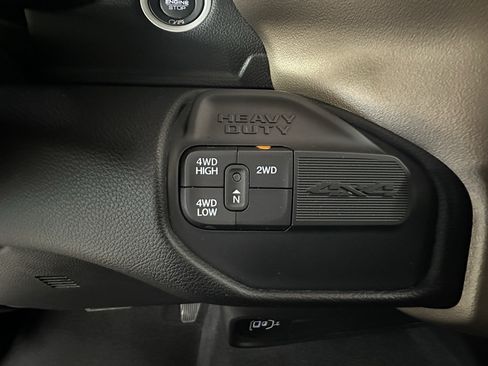 Used 2024 RAM 2500 Laramie w/ Safety Group AWD/4WD image 27