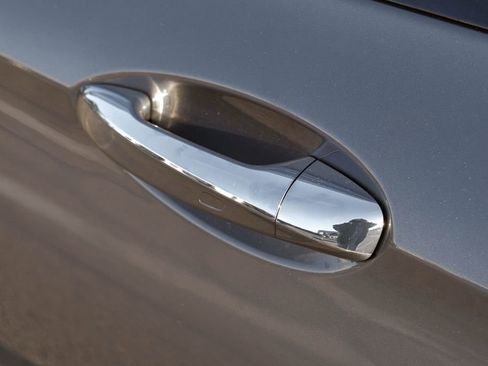 Used 2018 Mercedes-Benz E 43 AMG 4MATIC Sedan image 46