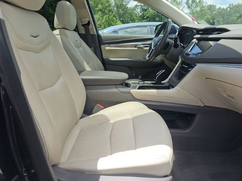 Used 2021 Cadillac XT5 Premium Luxury FWD image 15