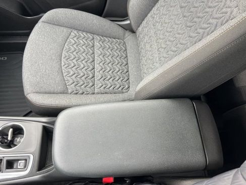 Used 2024 Chevrolet Equinox LT image 16