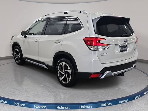 Used 2023 Subaru Forester Touring AWD/4WD image 6