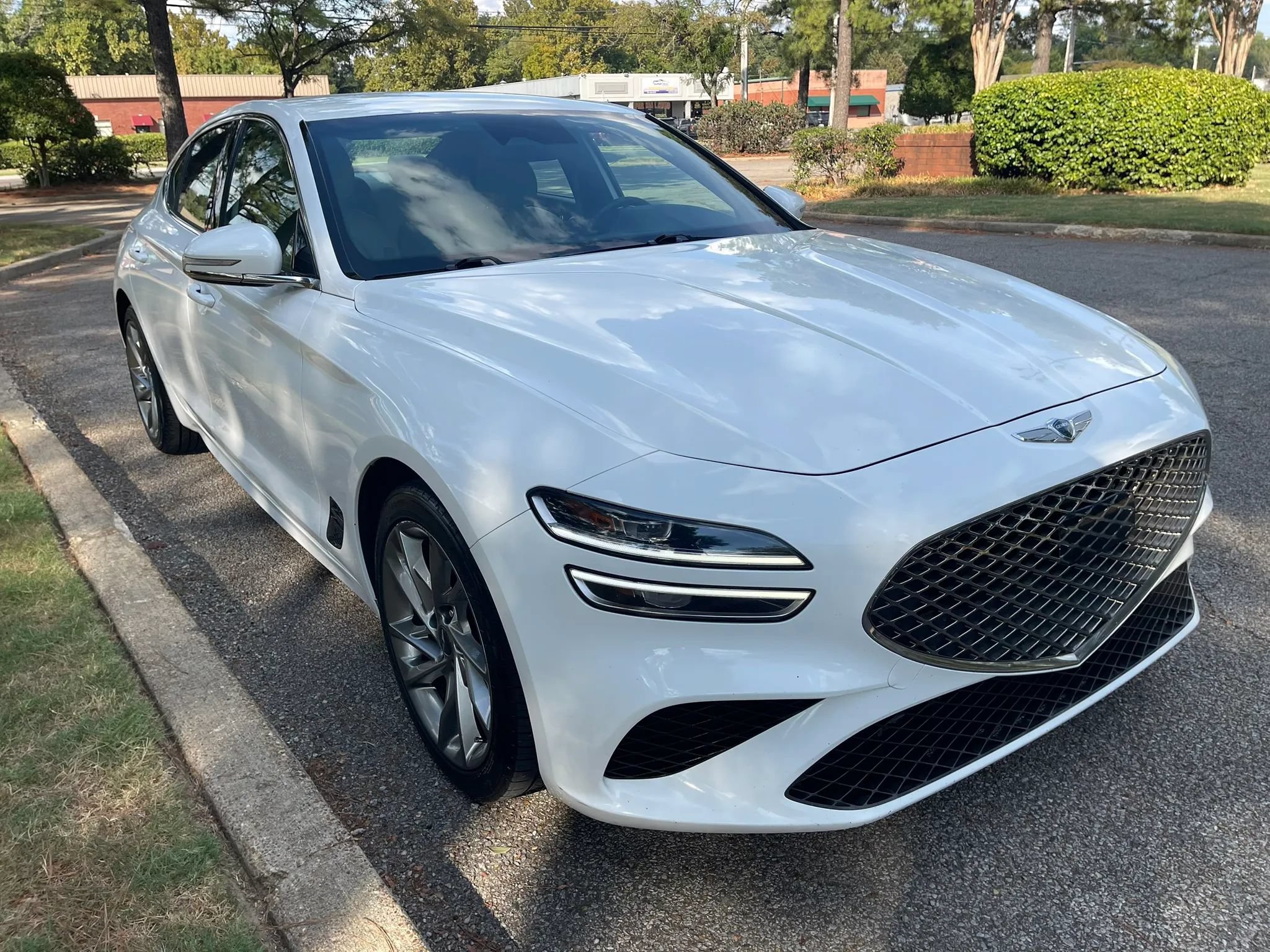 Used 2022 Genesis G70 2.0T RWD image 7
