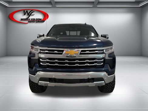 Used 2023 Chevrolet Silverado 1500 LTZ w/ LTZ Convenience Package II AWD/4WD image 2
