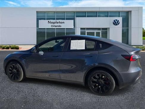Used 2023 Tesla Model Y Long Range AWD/4WD image 7