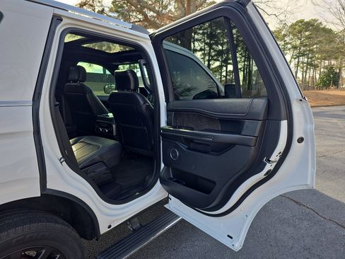 Used 2019 Ford Expedition Limited w/ Equipment Group 301A image 21