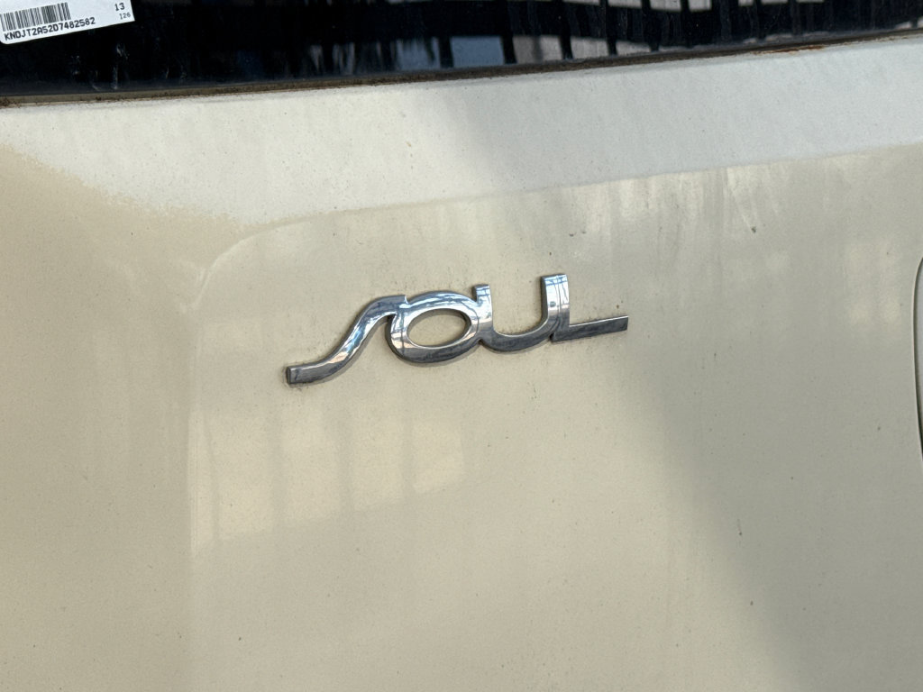 Used 2013 Kia Soul FWD image 7