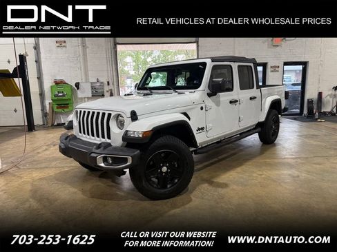 Used 2022 Jeep Gladiator Sport AWD/4WD image 1