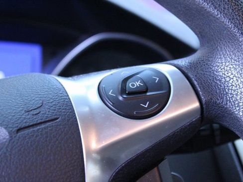 Used 2013 Ford Focus SE w/ Super Fuel Economy (SFE) Pkg image 11