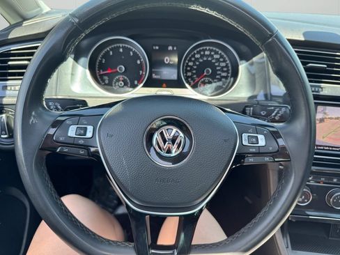 Used 2021 Volkswagen Golf 4-Door FWD image 11