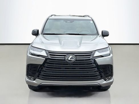 Used 2025 Lexus LX 600 4WD w/ Appearance Package image 2