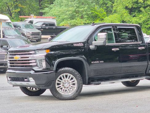 Used 2020 Chevrolet Silverado 2500 High Country w/ Z71 Off-Road Package AWD/4WD image 2