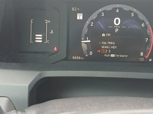 Used 2024 Toyota Tacoma SR5 RWD image 17