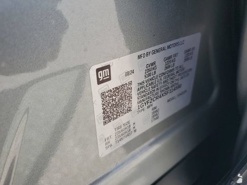 Used 2025 Cadillac XT4 Premium Luxury FWD image 27