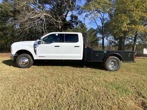 New 2026 Ford F350 XLT image 25