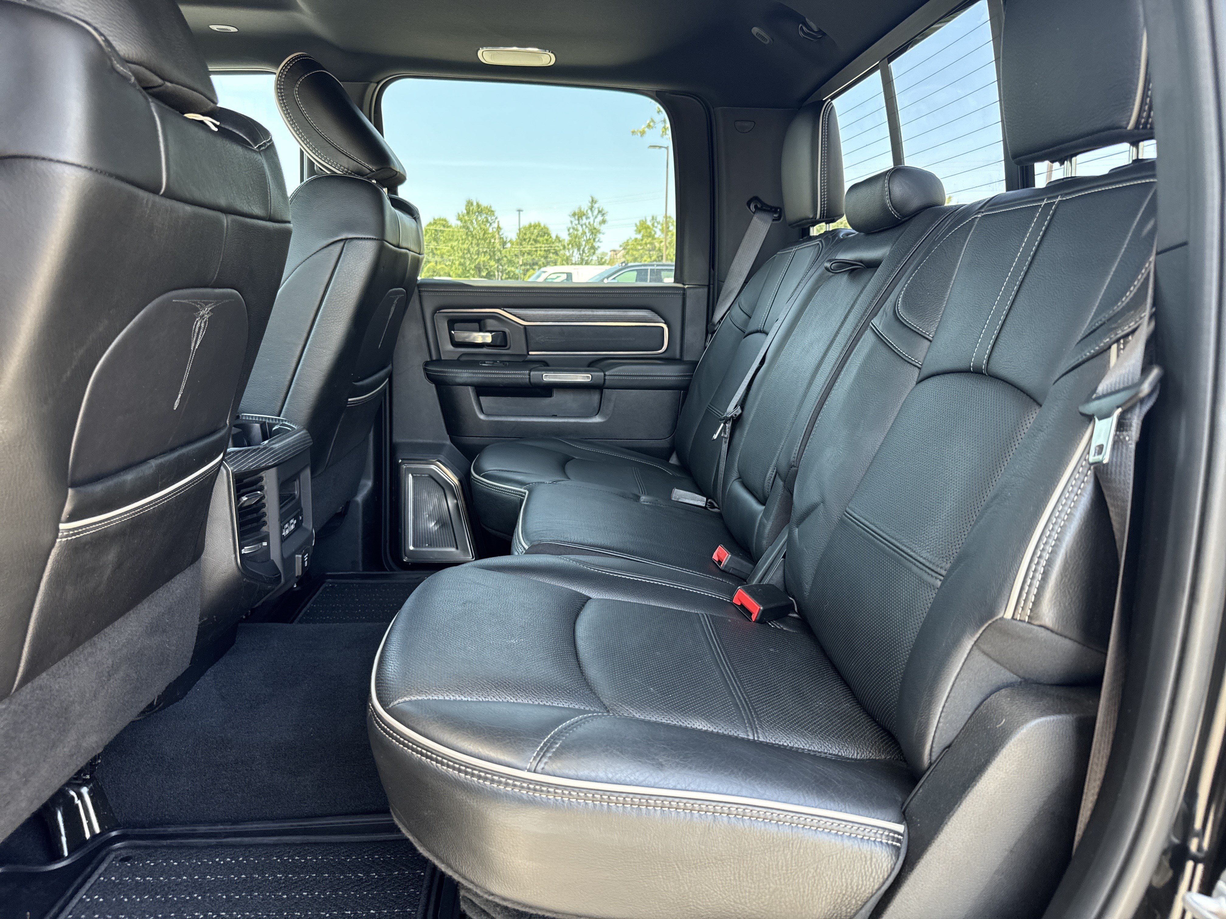 Used 2019 RAM 3500 Limited w/ Max Tow Package AWD/4WD image 33