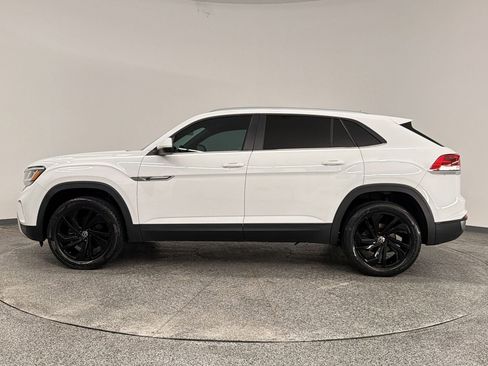 Used 2020 Volkswagen Atlas Cross Sport SE AWD/4WD image 2