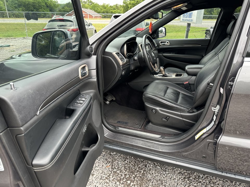 Used 2016 Jeep Grand Cherokee Limited RWD image 14