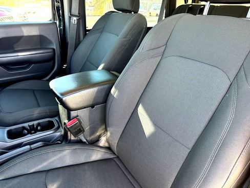 Used 2021 Jeep Wrangler Willys image 10