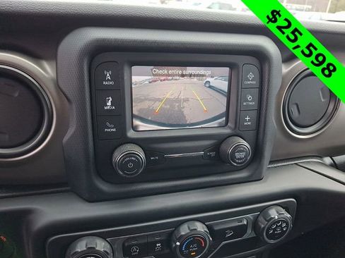 Used 2020 Jeep Wrangler Unlimited Sport image 18