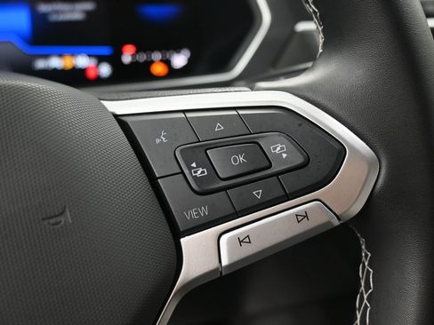 Used 2024 Volkswagen Tiguan S image 23