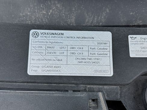 Used 2020 Volkswagen Atlas Cross Sport SE image 20