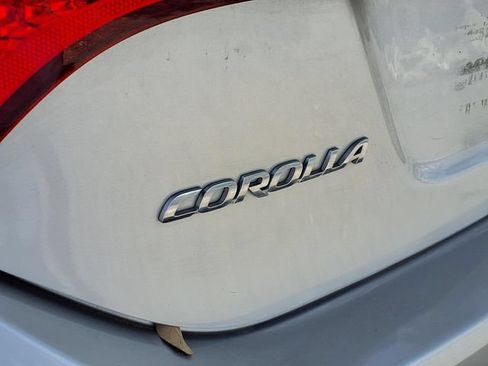 Used 2016 Toyota Corolla LE FWD image 8