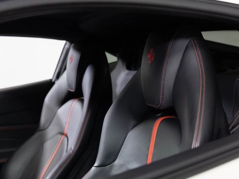 Used 2020 Ferrari F8 Tributo image 39