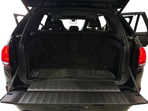 Used 2016 BMW X5 M image 19