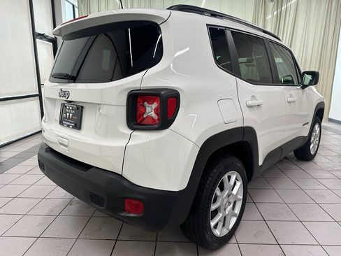 Used 2023 Jeep Renegade Latitude w/ Premium Group image 5