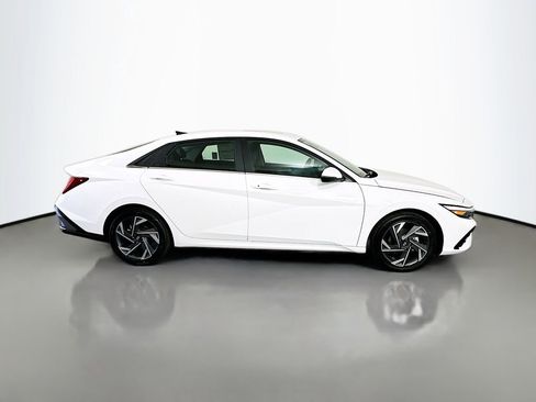 New 2026 Hyundai Elantra Limited w/ Cargo Package image 4