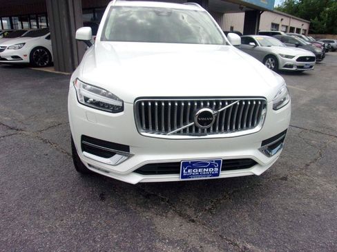 Used 2024 Volvo XC90 B5 Plus AWD/4WD image 3