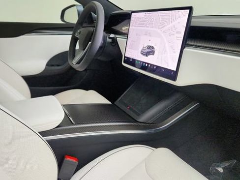Used 2021 Tesla Model S Plaid AWD/4WD image 34