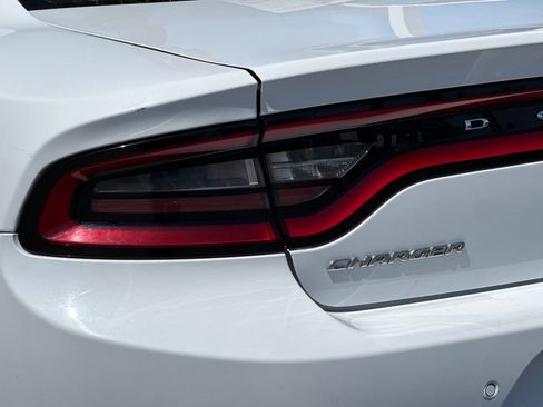 Used 2022 Dodge Charger SXT RWD image 26