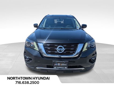 Used 2019 Nissan Pathfinder SL AWD/4WD image 5