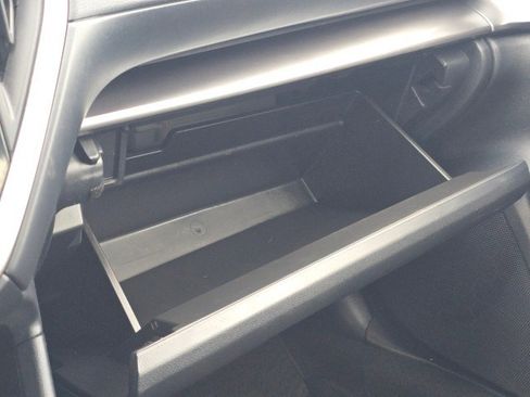 Used 2024 Subaru Impreza 2.0i Sport image 38