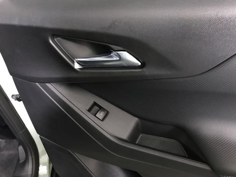 New 2026 Chevrolet Equinox LT image 21