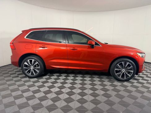 Used 2022 Volvo XC60 B5 Momentum w/ Climate Package AWD/4WD image 14