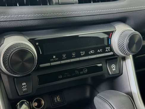 Used 2025 Toyota RAV4 LE image 23